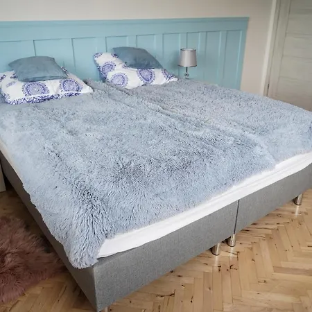 Centrum - Dona 200 Metrow Od Morza * Γκντίνια